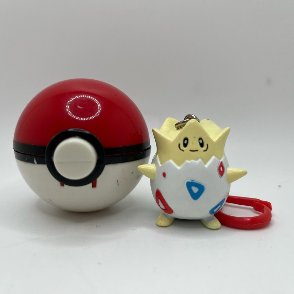 Vintage 2000 Nintendo Pokémon Togepi Keychain With Ball Catch & Release